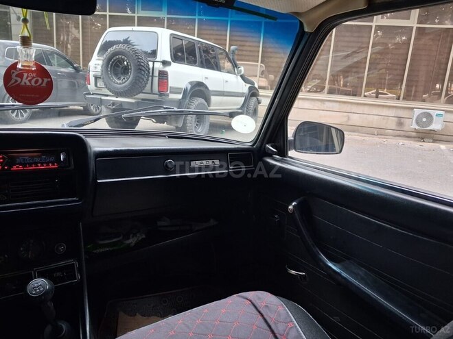 LADA (VAZ) 2104-21