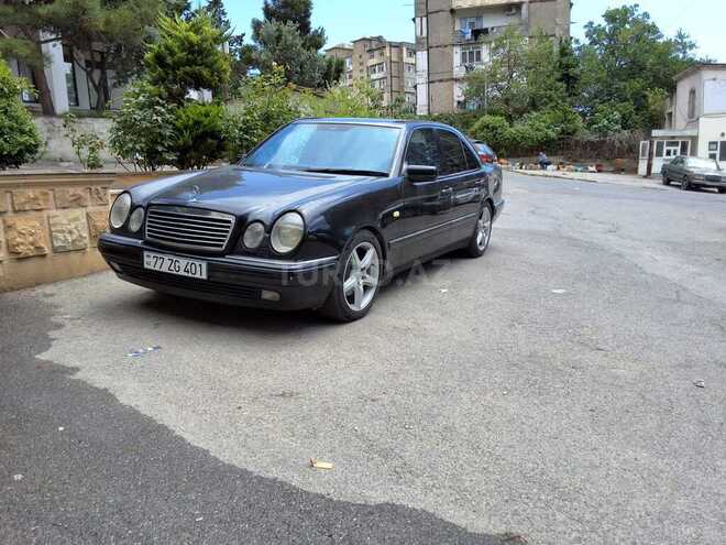 Mercedes E 280 4MATIC-2