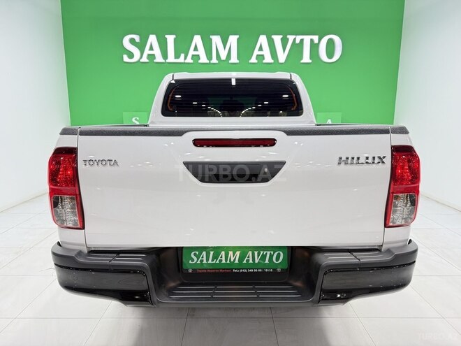 Toyota Hilux-5
