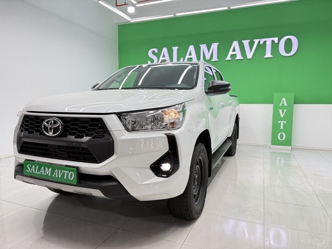 Toyota Hilux-3