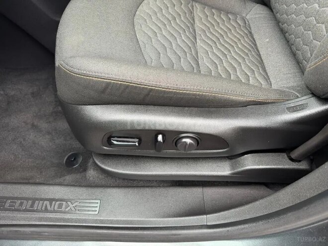 Chevrolet Equinox-14