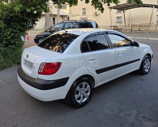 Kia Rio-8