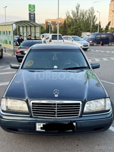 Mercedes C 200-1
