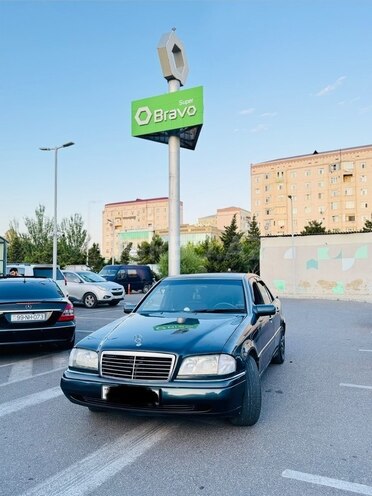 Mercedes C 200-2