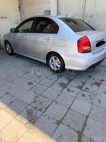 Hyundai Verna-6