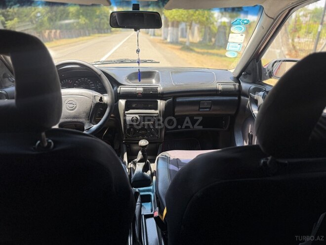 Opel Astra-13