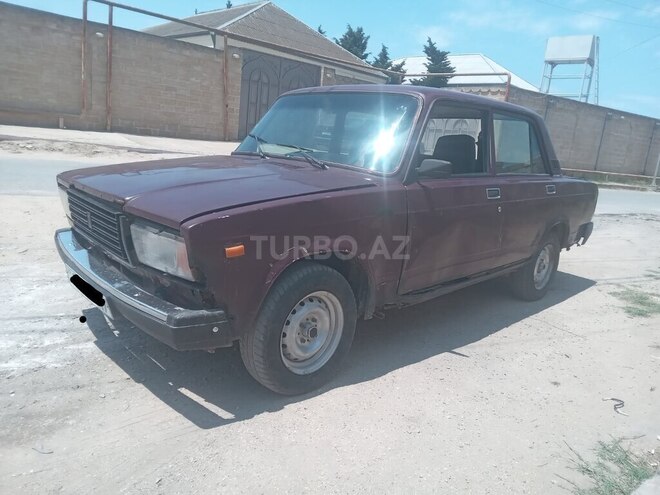 LADA (VAZ) 2107-2