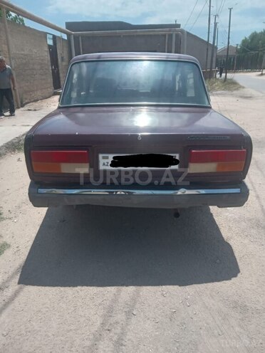 LADA (VAZ) 2107-4