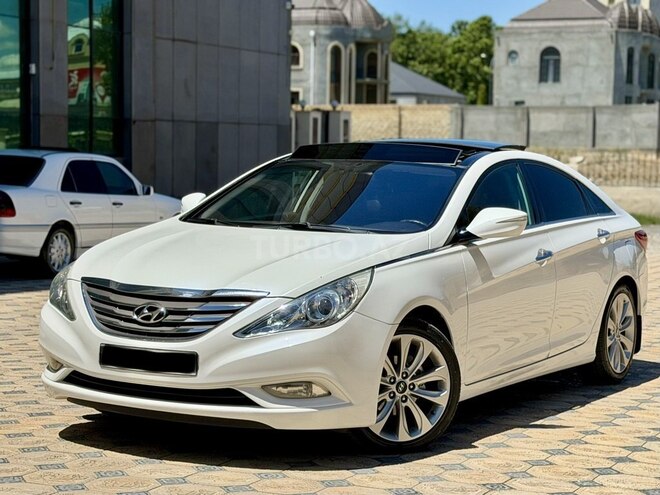 Hyundai Sonata-1