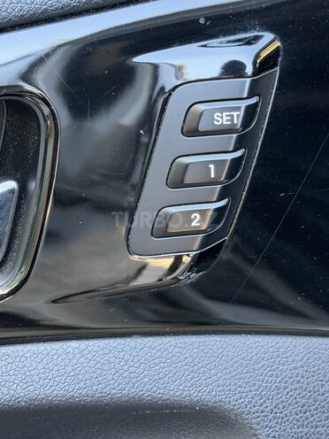 Hyundai Sonata-11