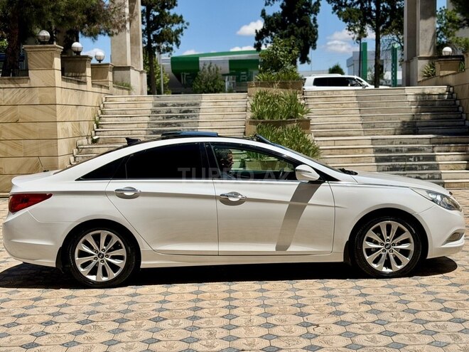 Hyundai Sonata-7