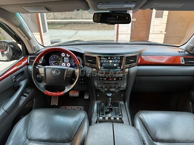 Lexus LX 570-10