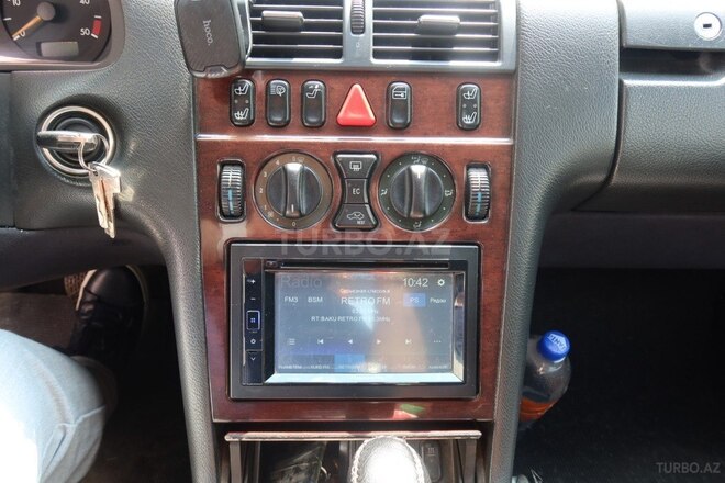 Mercedes E 220-9