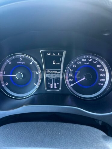 Hyundai Grandeur-10