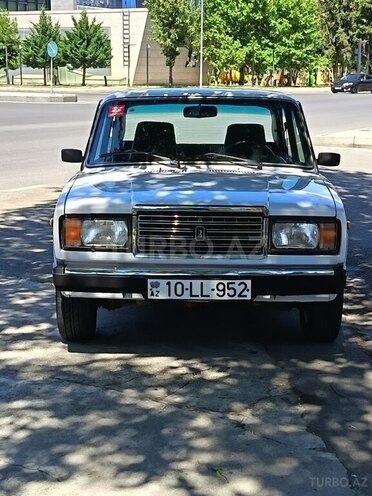 LADA (VAZ) 2107-1