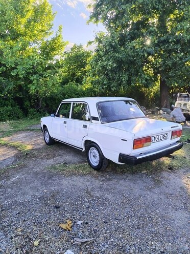 LADA (VAZ) 2107-4