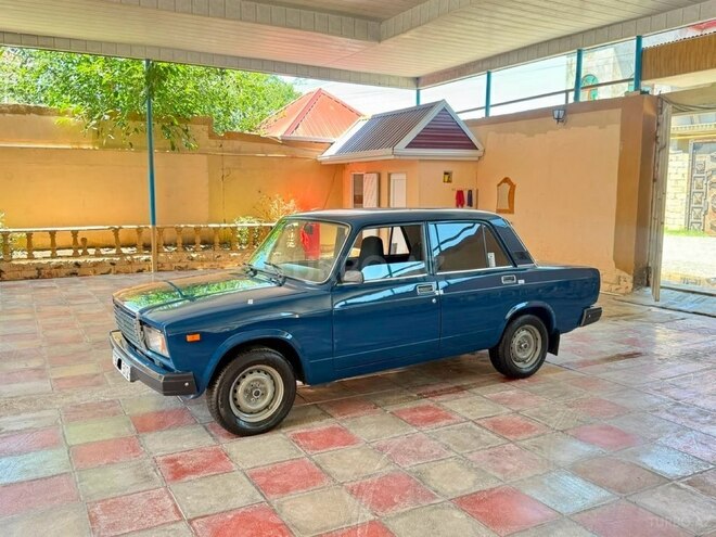 LADA (VAZ) 2107-4