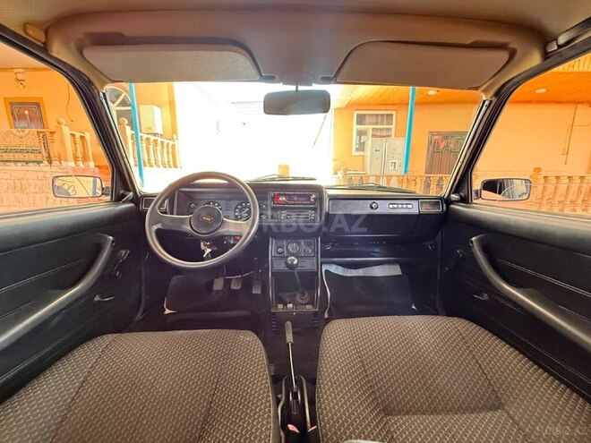 LADA (VAZ) 2107-2