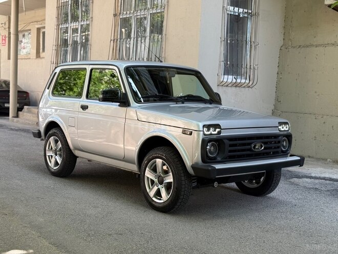 LADA (VAZ) Niva-1