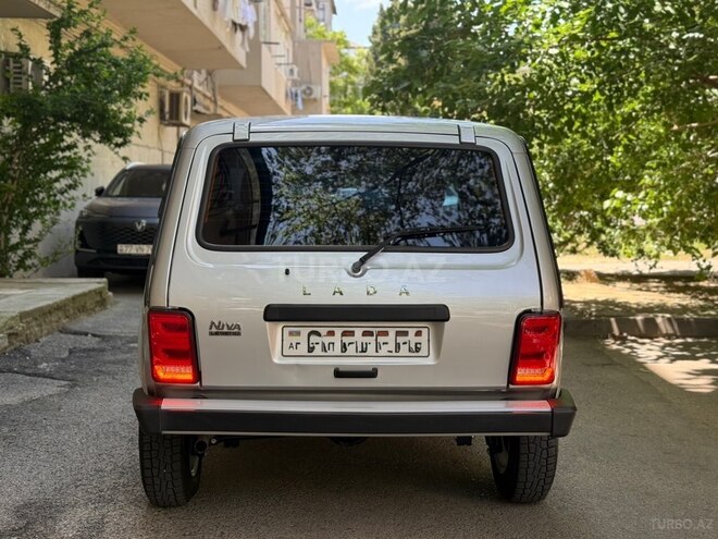 LADA (VAZ) Niva-3