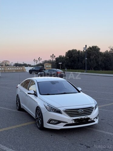 Hyundai Sonata-1