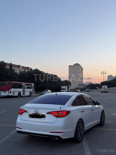 Hyundai Sonata-9