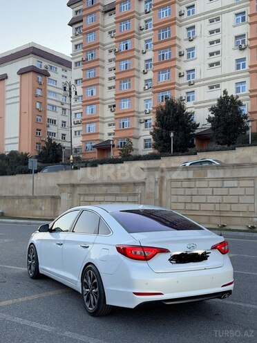 Hyundai Sonata-6