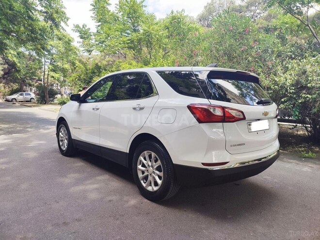 Chevrolet Equinox-4