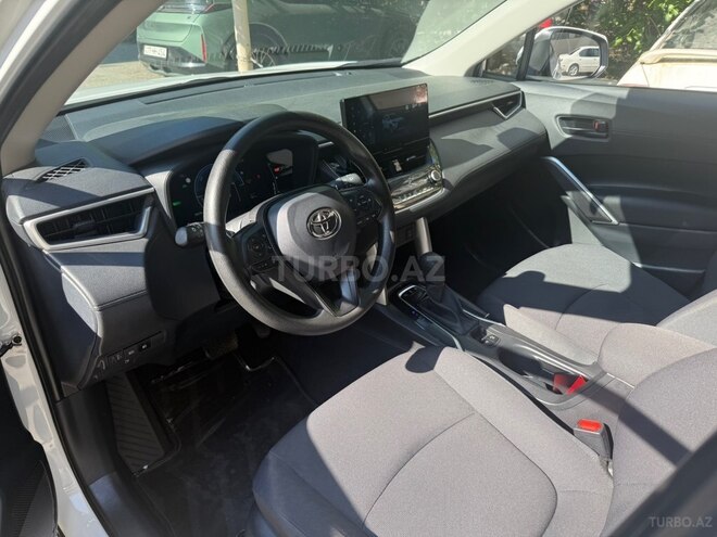 Toyota Corolla Cross-9