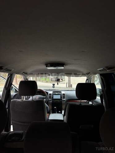 Toyota Land Cruiser Prado-4