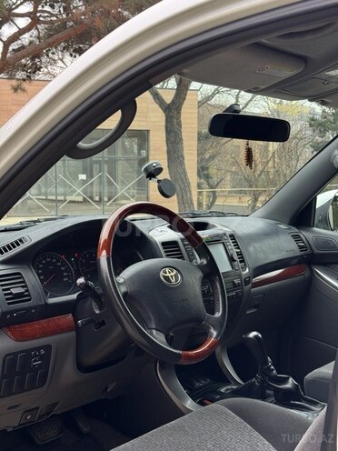Toyota Land Cruiser Prado-3