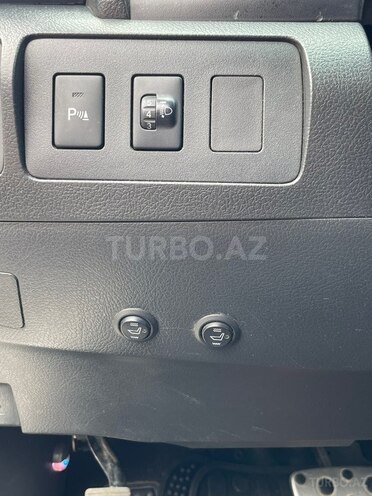 Toyota Camry-9