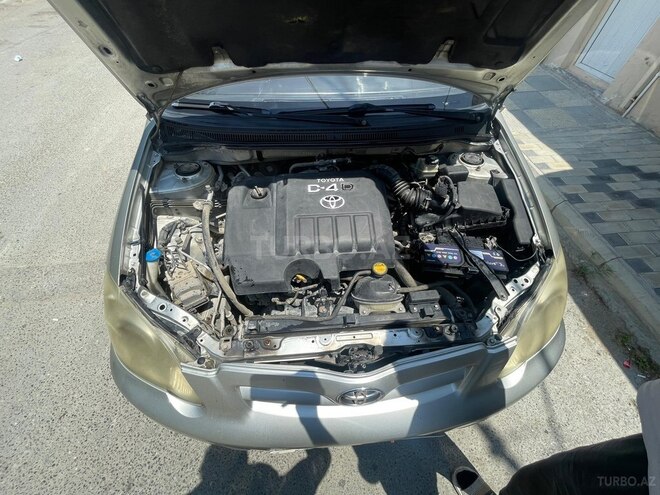 Toyota Corolla-4