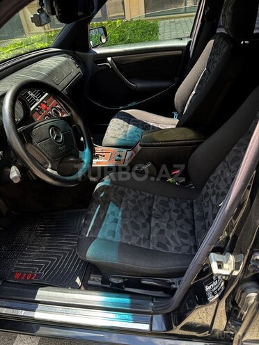 Mercedes C 220-11