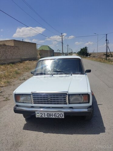 LADA (VAZ) 2107-1