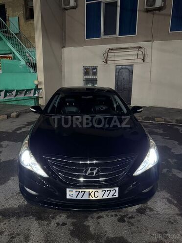 Hyundai Sonata-1