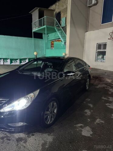 Hyundai Sonata-2