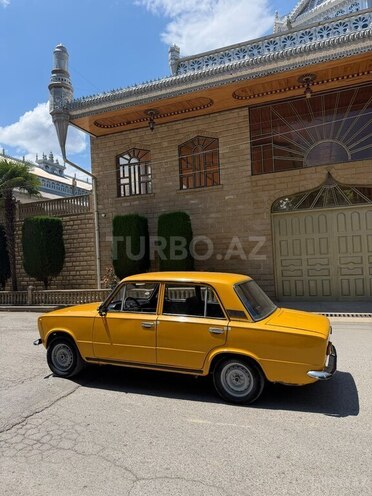 LADA (VAZ) 21011-10
