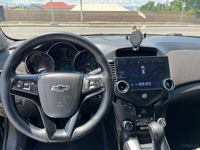 Chevrolet Cruze-10