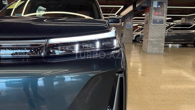 Geely Galaxy M9-10