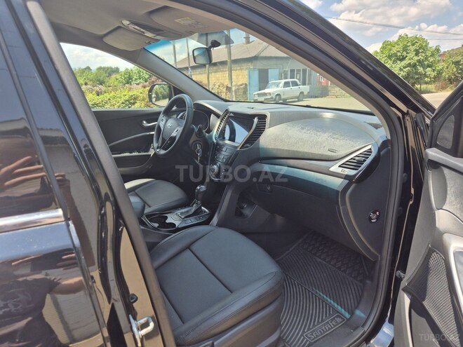 Hyundai Santa Fe-12