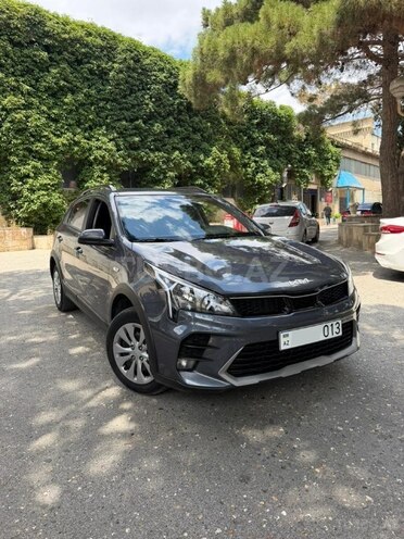 Kia Rio X-Line-1