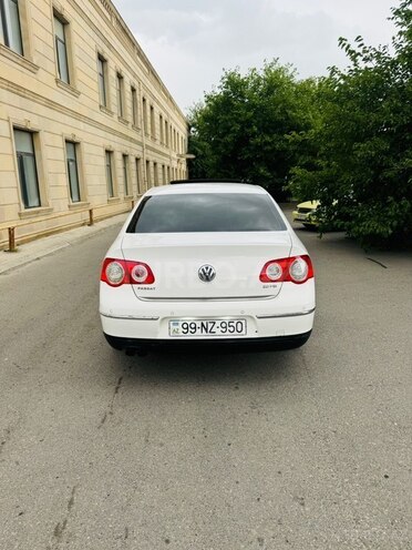 Volkswagen Passat-2