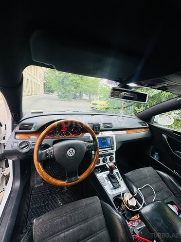 Volkswagen Passat-5