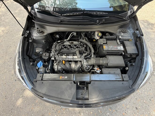 Kia Rio X-Line-8