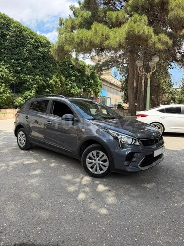 Kia Rio X-Line-2