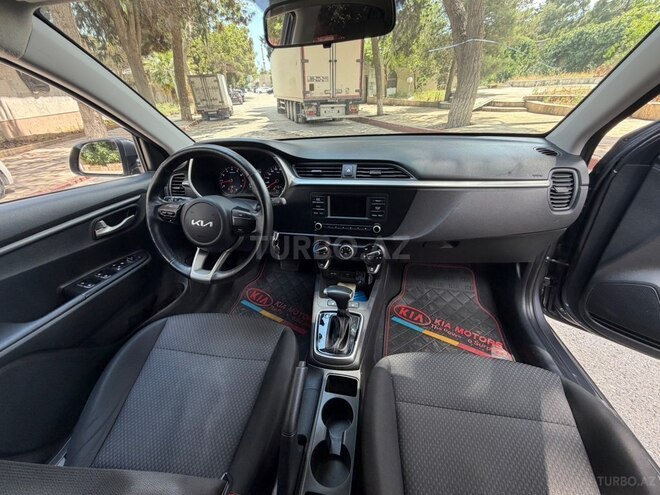 Kia Rio X-Line-11
