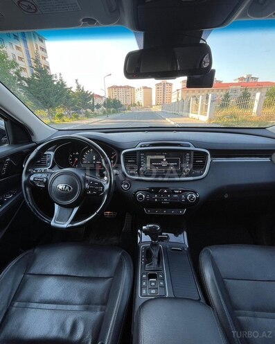Kia Sorento-11