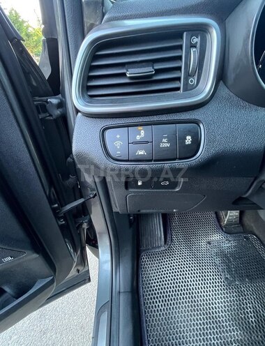 Kia Sorento-18