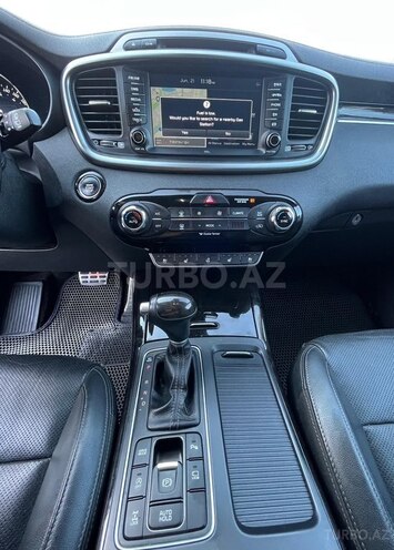 Kia Sorento-15